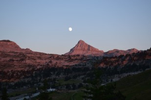 La Pierre Saint-Martine, Pyrénées, pleine lune