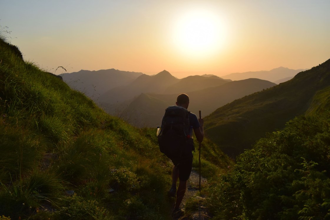 Pyrénées, coucher de soleil, hexatrek