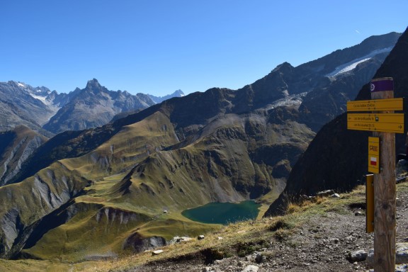 Col du Vallon, lac de la Muzelle, Alpes, Hexatrek