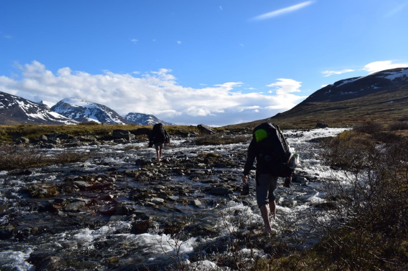 Traverser rivière Kungsleden